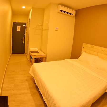 Sg. Paka Hotel Exterior photo