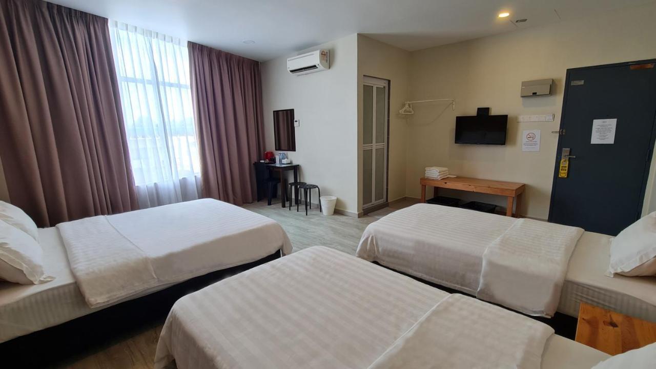 Sg. Paka Hotel Exterior photo