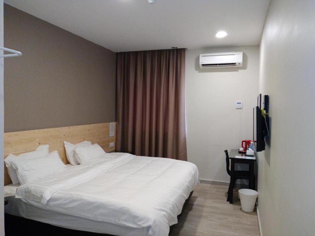 Sg. Paka Hotel Exterior photo